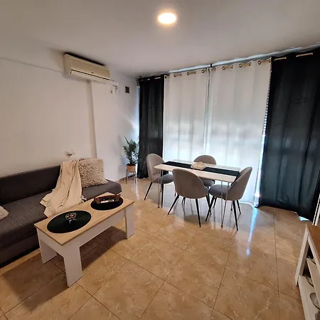 Beautiful New One Bedroom In Apartment *